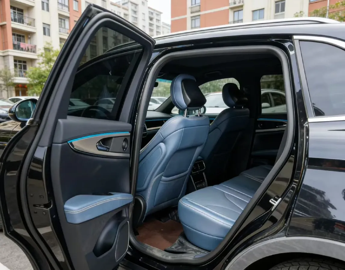 2021 Lincoln Nautilus 2.0T 245HP L4 8AT,autocango,china used car exporter,china ev exporter,chinese used car exporter,chinese used ev exporter