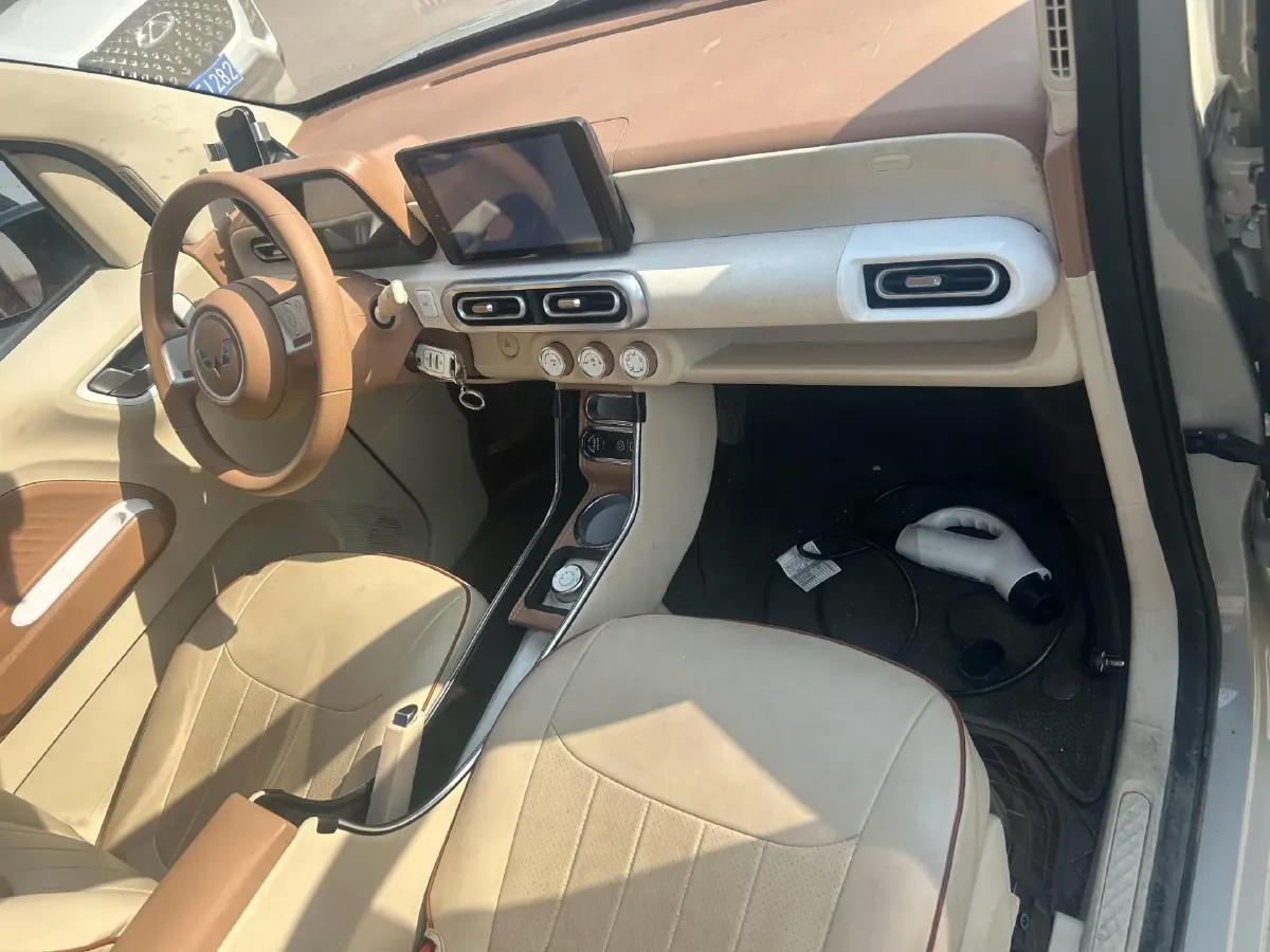 2024 WuLing HongGuang MINI EV BEV 17.3KWH,autocango,china used car exporter,china ev exporter,chinese used car exporter,chinese used ev exporter