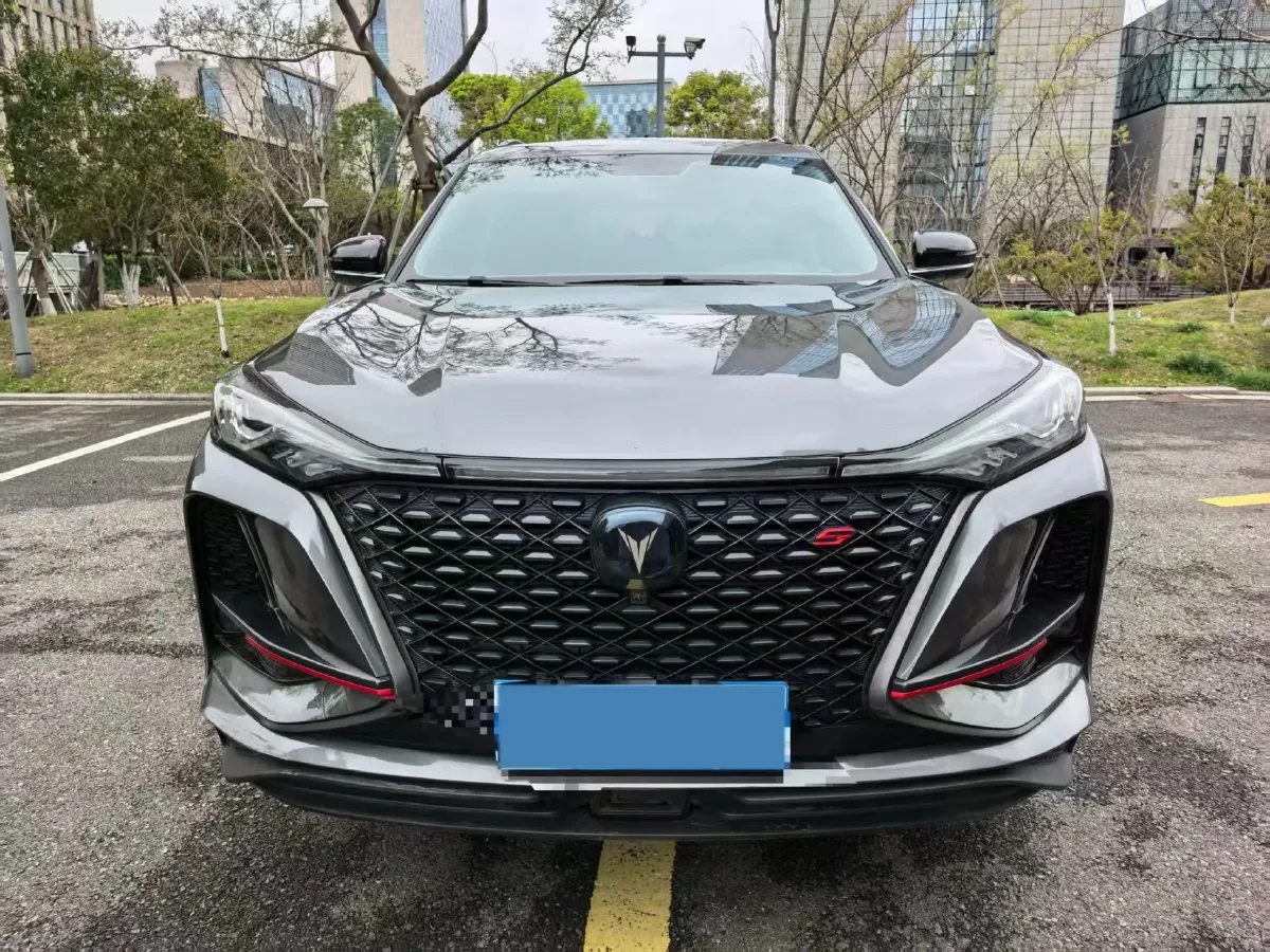 2021 ChangAn CS75 Plus 2.0T 233HP L4 8AT,autocango,china used car exporter,china ev exporter,chinese used car exporter,chinese used ev exporter