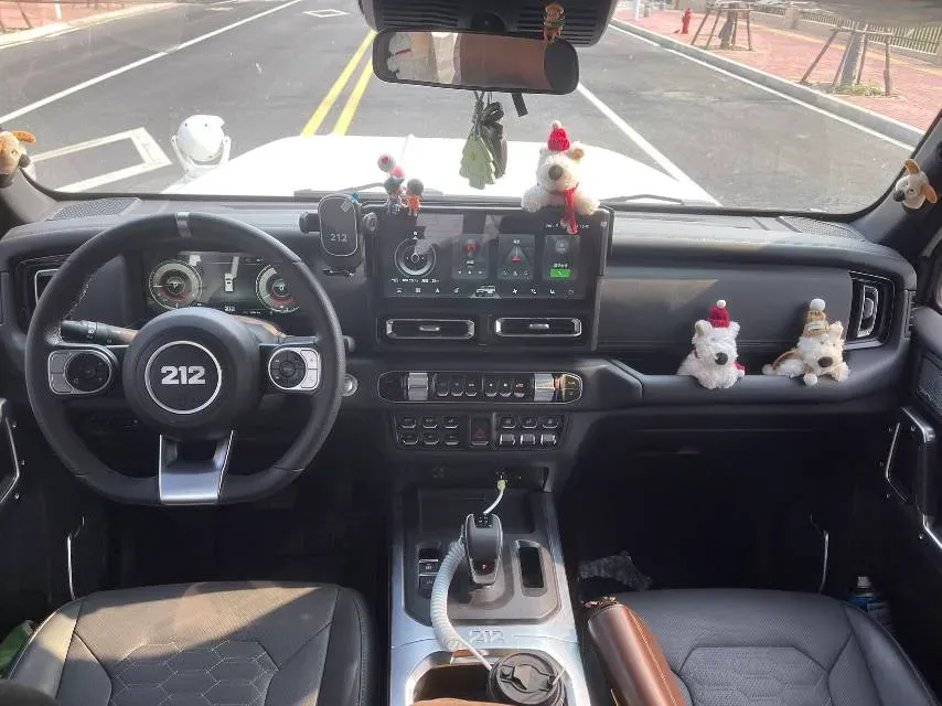 2024 212 212 T01 2.0T 252HP L4 8AT,autocango,china used car exporter,china ev exporter,chinese used car exporter,chinese used ev exporter