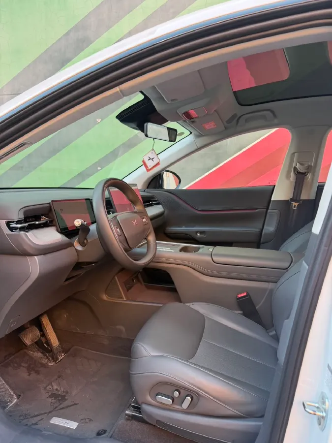 2025 Xpeng G6 BEV 68.5KWH,autocango,china used car exporter,china ev exporter,chinese used car exporter,chinese used ev exporter