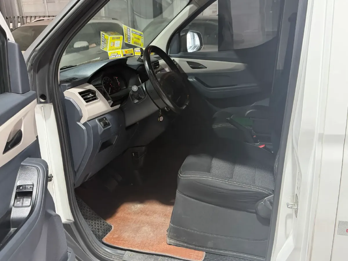 2021 Bestune T77 1.5T 169HP L4 7DCT,autocango,china used car exporter,china ev exporter,chinese used car exporter,chinese used ev exporter