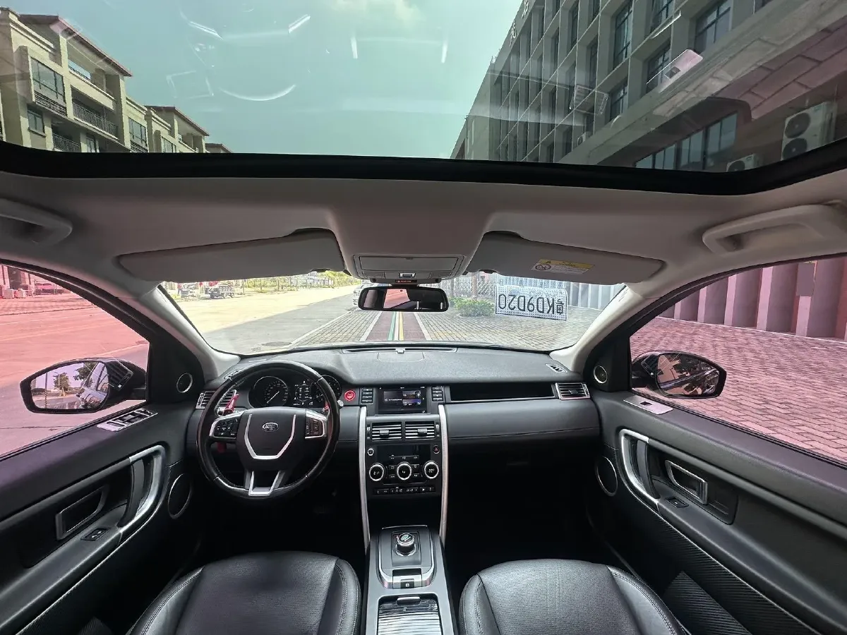 2018 Land Rover Discovery Sport 2.0T 241HP L4 9AT,autocango,china used car exporter,china ev exporter,chinese used car exporter,chinese used ev exporter