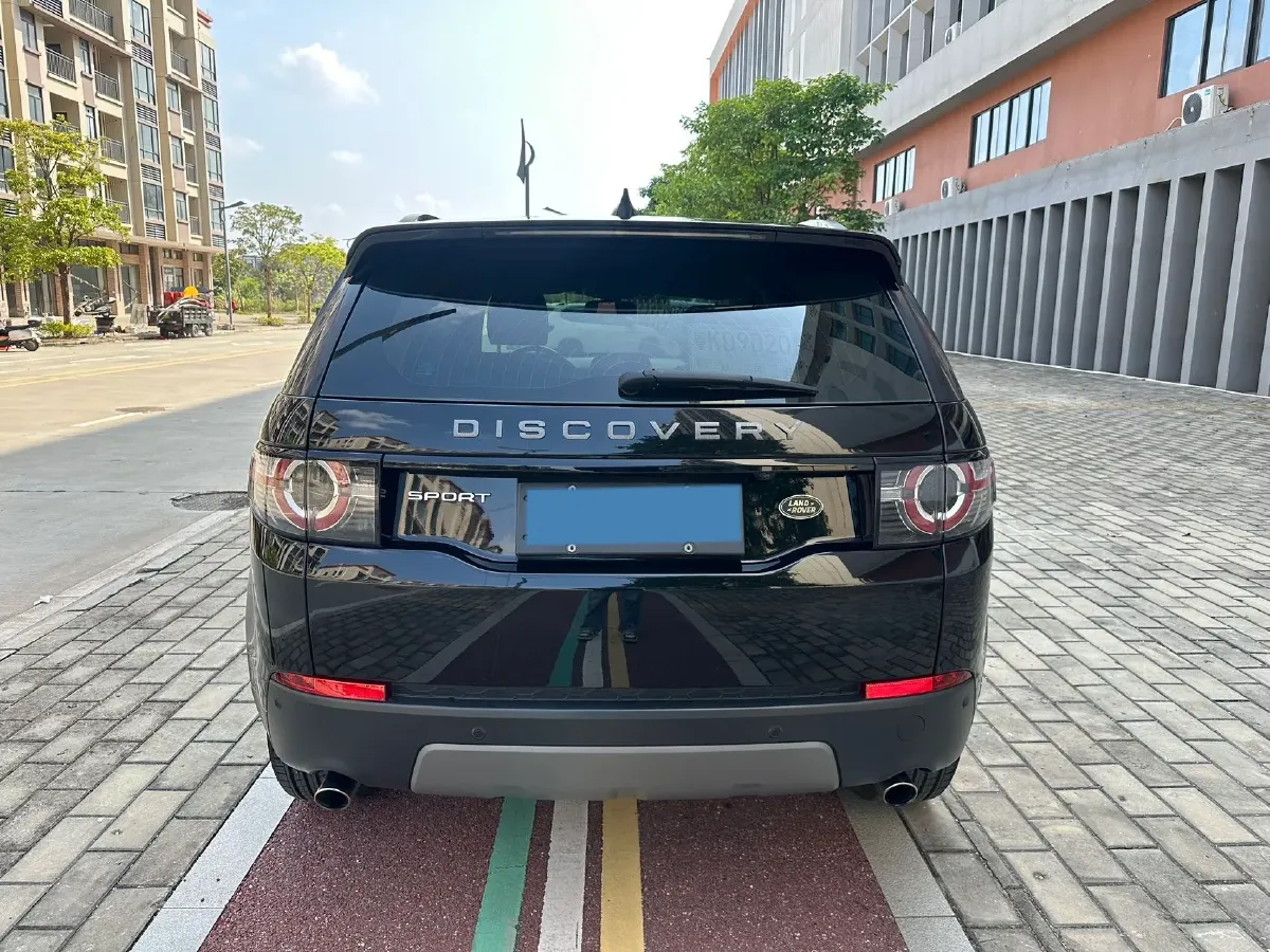 2018 Land Rover Discovery Sport 2.0T 241HP L4 9AT,autocango,china used car exporter,china ev exporter,chinese used car exporter,chinese used ev exporter