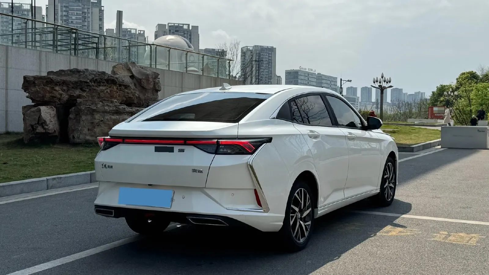 2020 DongFeng Aeolus YiXuan 1.5T 150HP L4 6DCT,autocango,china used car exporter,china ev exporter,chinese used car exporter,chinese used ev exporter