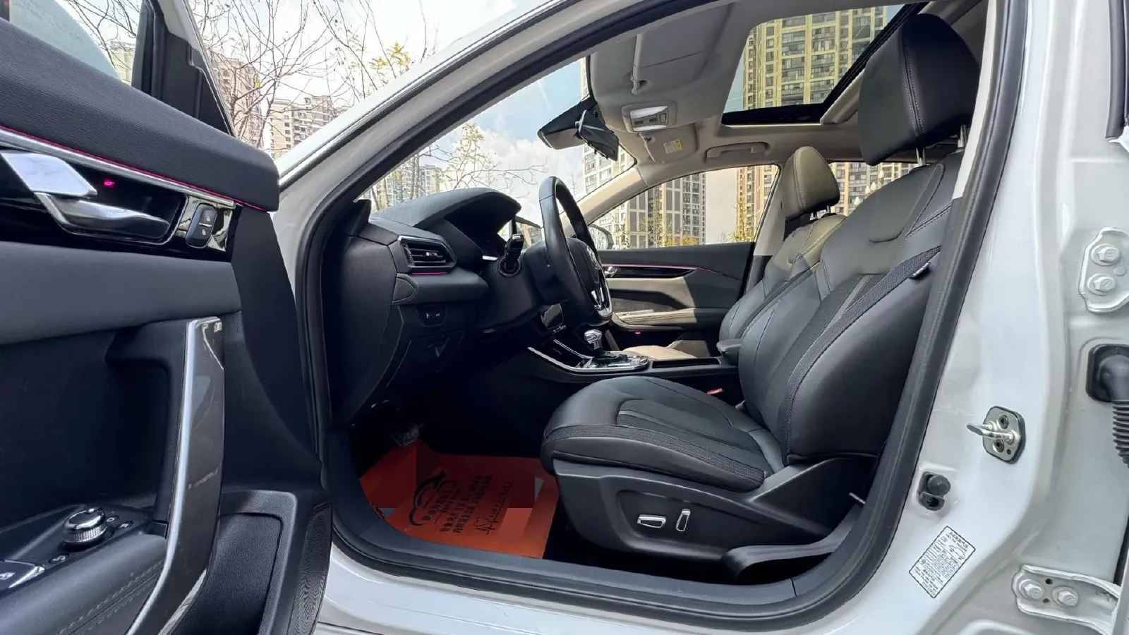 2020 DongFeng Aeolus YiXuan 1.5T 150HP L4 6DCT,autocango,china used car exporter,china ev exporter,chinese used car exporter,chinese used ev exporter