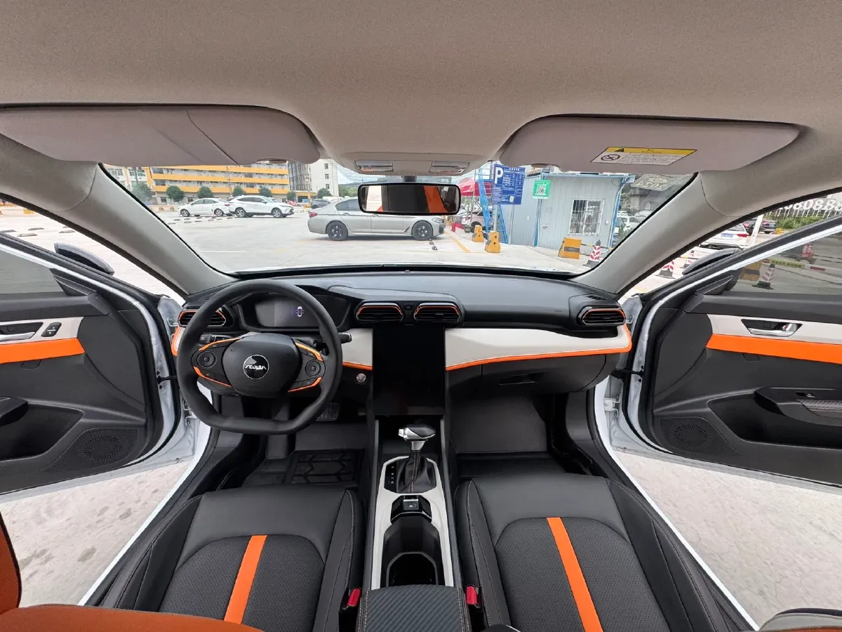 2023 DongFeng Aeolus YiXuan 1.5L 125HP L4 6DCT,autocango,china used car exporter,china ev exporter,chinese used car exporter,chinese used ev exporter