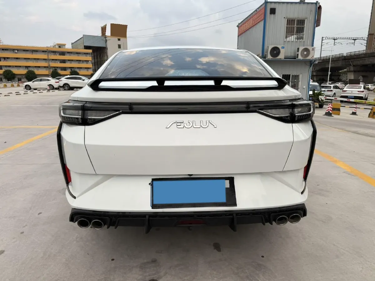 2023 DongFeng Aeolus YiXuan 1.5L 125HP L4 6DCT,autocango,china used car exporter,china ev exporter,chinese used car exporter,chinese used ev exporter
