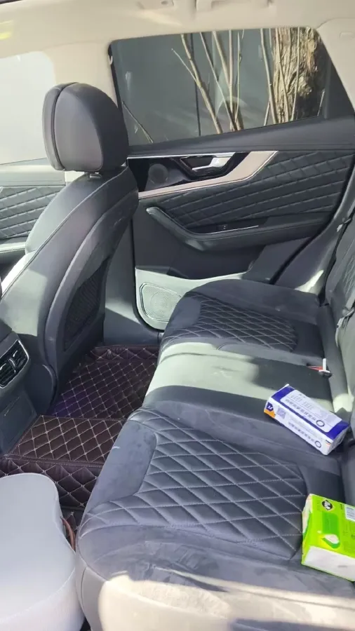 2019 HongQi HS5 2.0T 224HP L4 6AT,autocango,china used car exporter,china ev exporter,chinese used car exporter,chinese used ev exporter