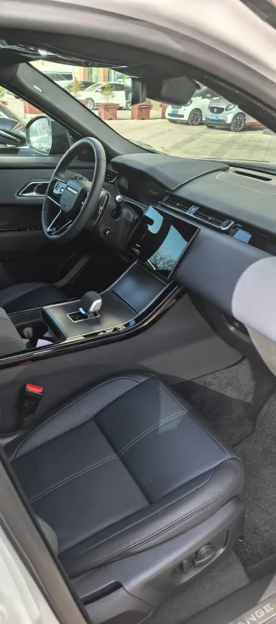 2025 Land Rover Range Rover Velar 2.0T 250HP L4 8AT,autocango,china used car exporter,china ev exporter,chinese used car exporter,chinese used ev exporter