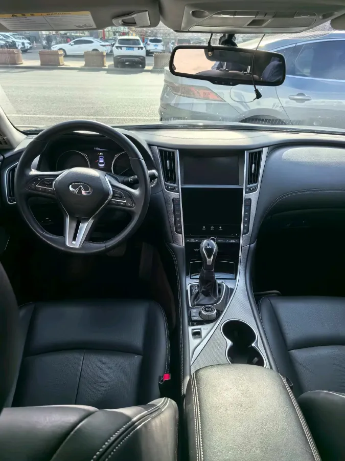 2018 Jeep Grand Commander 2.0T 265HP L4 9AT,autocango,china used car exporter,china ev exporter,chinese used car exporter,chinese used ev exporter