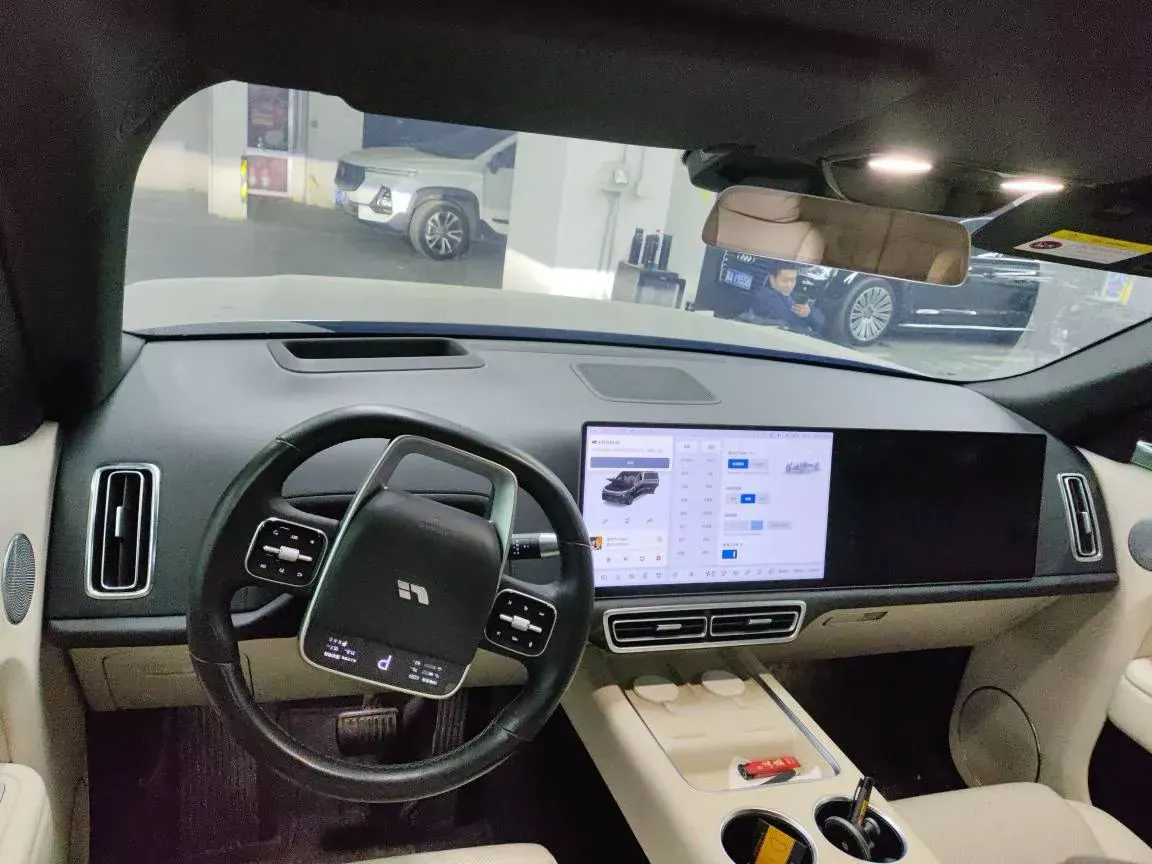 2022 Li L9 Range Extended 154HP REEV 42.6KWH,autocango,china used car exporter,china ev exporter,chinese used car exporter,chinese used ev exporter