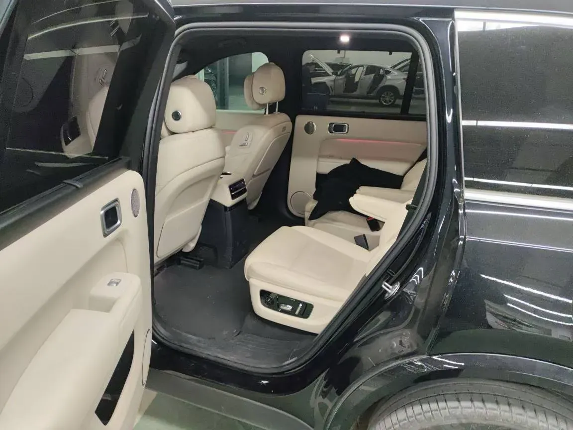 2022 Li L9 Range Extended 154HP REEV 42.6KWH,autocango,china used car exporter,china ev exporter,chinese used car exporter,chinese used ev exporter