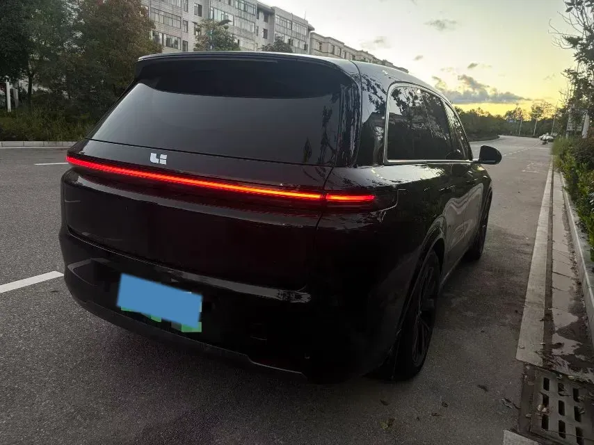2023 Li L8 Range Extended 154HP REEV 40.9KWH,autocango,china used car exporter,china ev exporter,chinese used car exporter,chinese used ev exporter