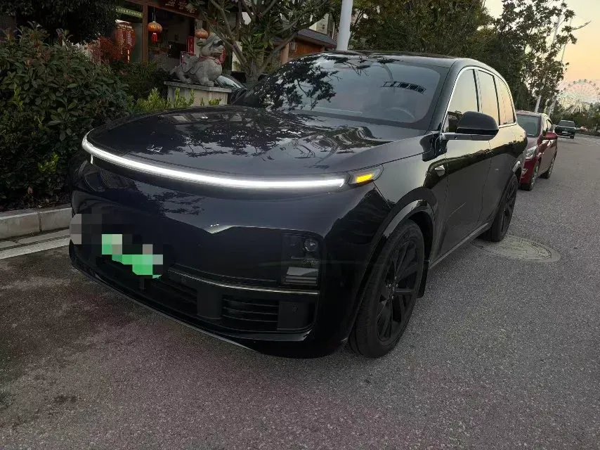 2023 Li L8 Range Extended 154HP REEV 40.9KWH,autocango,china used car exporter,china ev exporter,chinese used car exporter,chinese used ev exporter