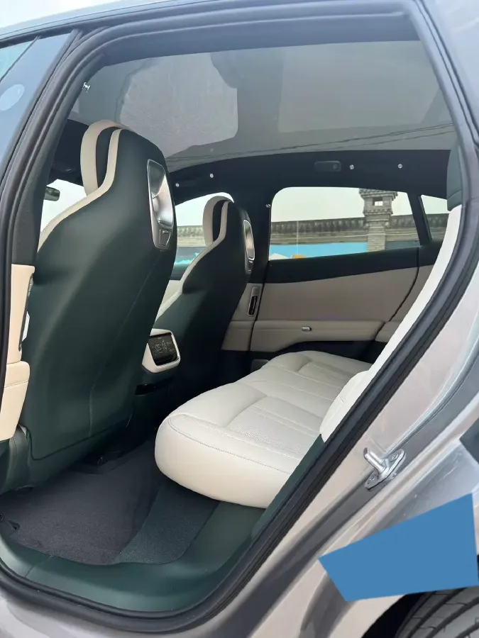 2025 MI YU7 BEV 96.3KWH,autocango,china used car exporter,china ev exporter,chinese used car exporter,chinese used ev exporter