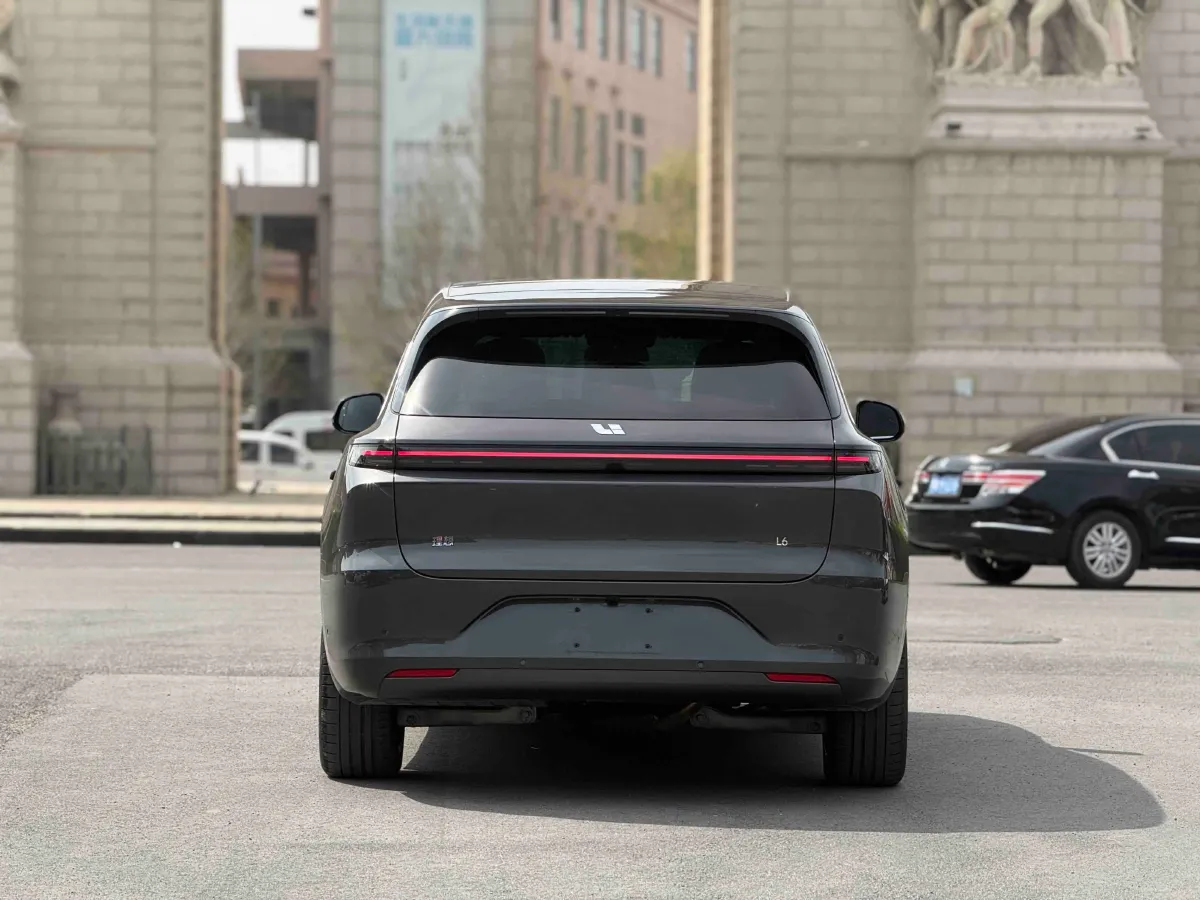 2024 Li L6 Range Extended 154HP L4 REEV 36.8KWH,autocango,china used car exporter,china ev exporter,chinese used car exporter,chinese used ev exporter