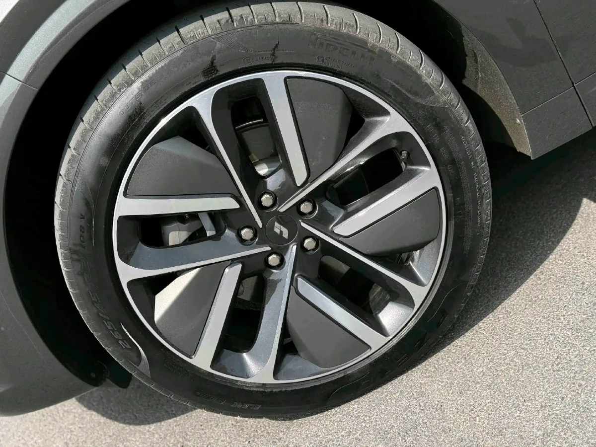 2024 Li L6 Range Extended 154HP L4 REEV 36.8KWH,autocango,china used car exporter,china ev exporter,chinese used car exporter,chinese used ev exporter