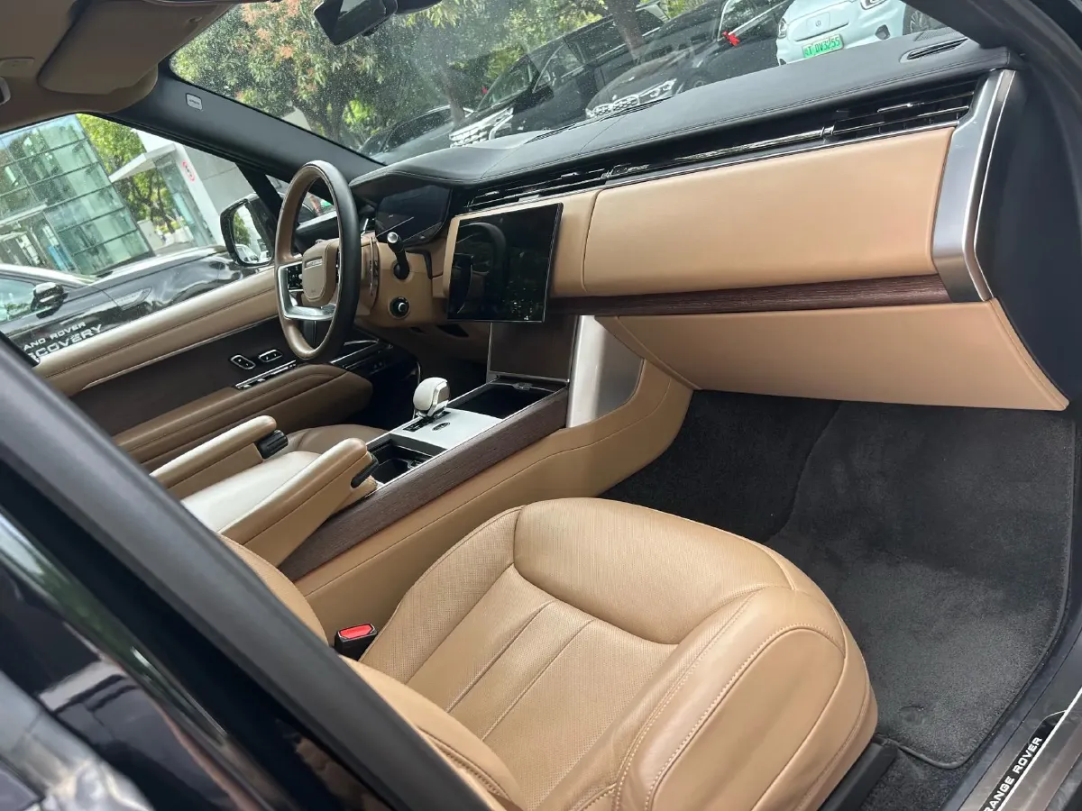 2024 Land Rover Range Rover 3.0T 400HP L6 8AT,autocango,china used car exporter,china ev exporter,chinese used car exporter,chinese used ev exporter