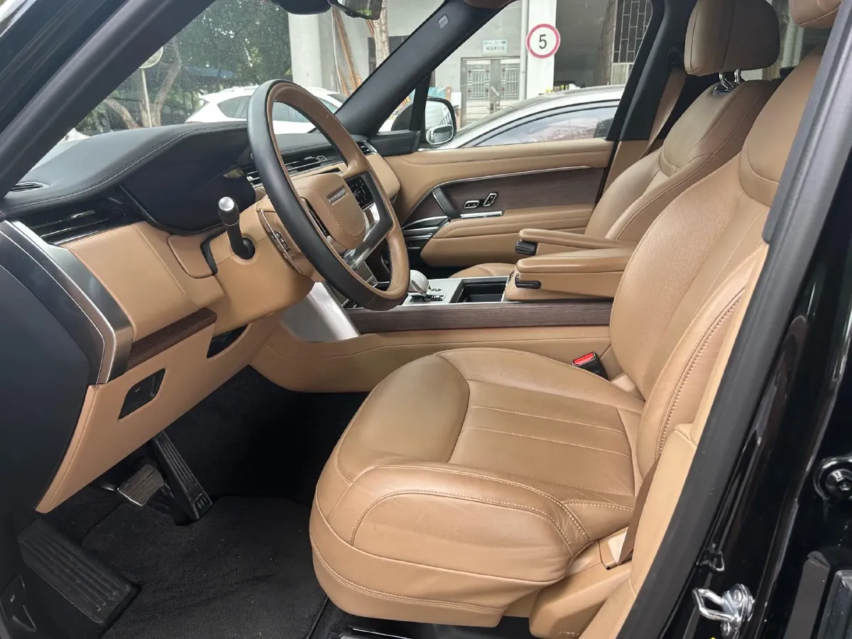 2024 Land Rover Range Rover 3.0T 400HP L6 8AT,autocango,china used car exporter,china ev exporter,chinese used car exporter,chinese used ev exporter