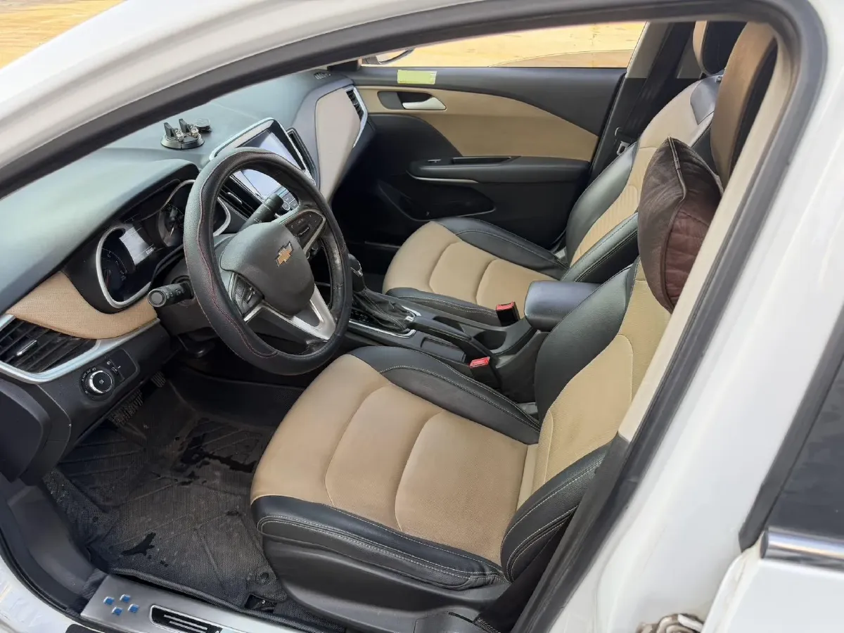 2022 Chevrolet Monza 1.5L 113HP L4 6AT,autocango,china used car exporter,china ev exporter,chinese used car exporter,chinese used ev exporter