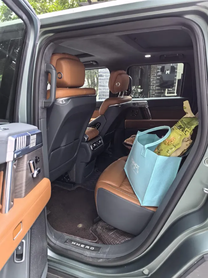 2023 M Hero 917 BEV 1088HP 2AT BEV 142.7KWH,autocango,china used car exporter,china ev exporter,chinese used car exporter,chinese used ev exporter