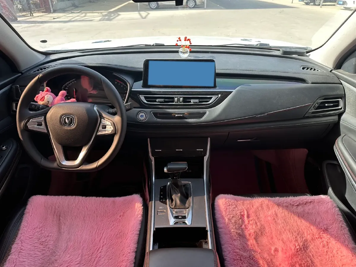 2022 ChangAn CS75 1.5T 180HP L4 7DCT,autocango,china used car exporter,china ev exporter,chinese used car exporter,chinese used ev exporter