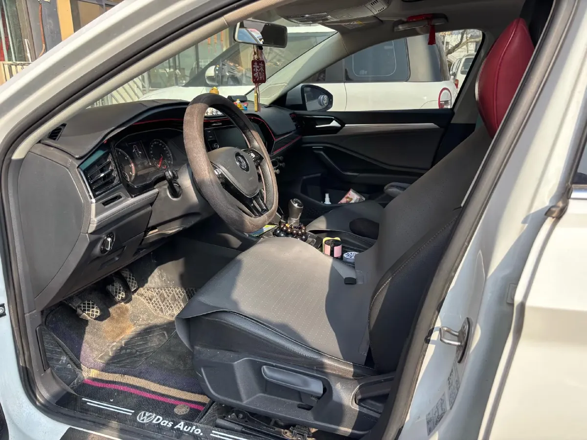 2020 Volkswagen Sagitar 1.2T 116HP L4 5MT,autocango,china used car exporter,china ev exporter,chinese used car exporter,chinese used ev exporter