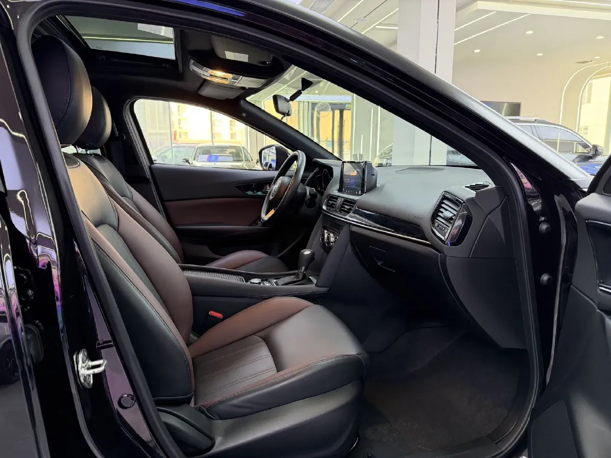 2021 Mazda CX-4 2.0L 158HP L4 6AT,autocango,china used car exporter,china ev exporter,chinese used car exporter,chinese used ev exporter