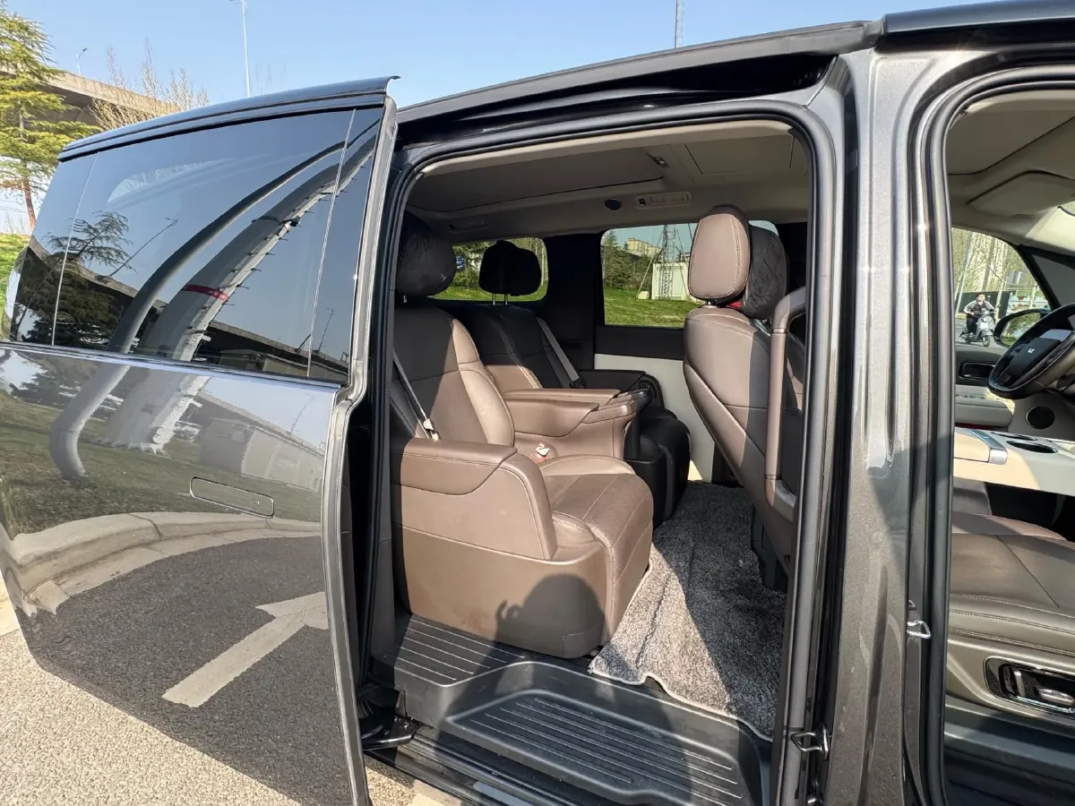 2024 Li MEGA BEV 102.7KWH,autocango,china used car exporter,china ev exporter,chinese used car exporter,chinese used ev exporter