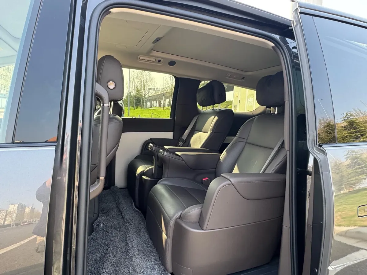 2024 Li MEGA BEV 102.7KWH,autocango,china used car exporter,china ev exporter,chinese used car exporter,chinese used ev exporter