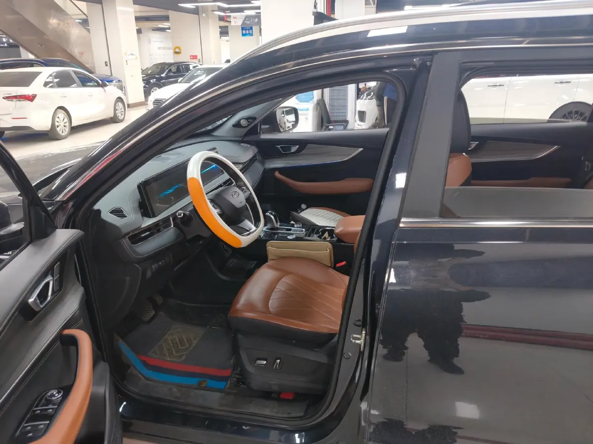 2022 ChangAn CS75 Plus 2.0T 233HP L4 8AT,autocango,china used car exporter,china ev exporter,chinese used car exporter,chinese used ev exporter