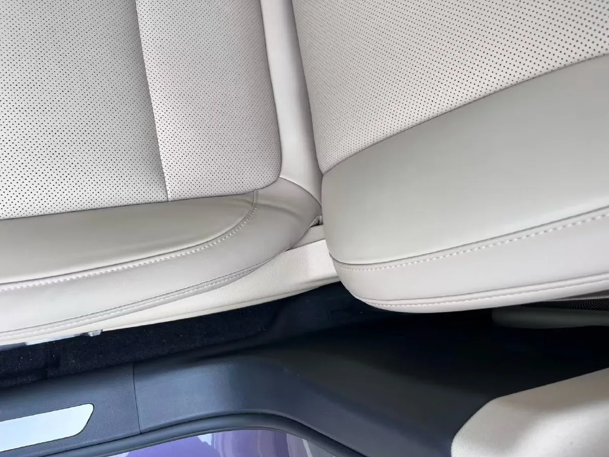 2025 AITO AITO M5 1.5T 152HP L4 REEV 42KWH,autocango,china used car exporter,china ev exporter,chinese used car exporter,chinese used ev exporter