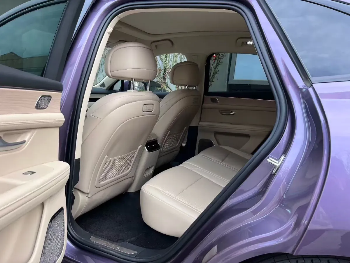 2025 AITO AITO M5 1.5T 152HP L4 REEV 42KWH,autocango,china used car exporter,china ev exporter,chinese used car exporter,chinese used ev exporter