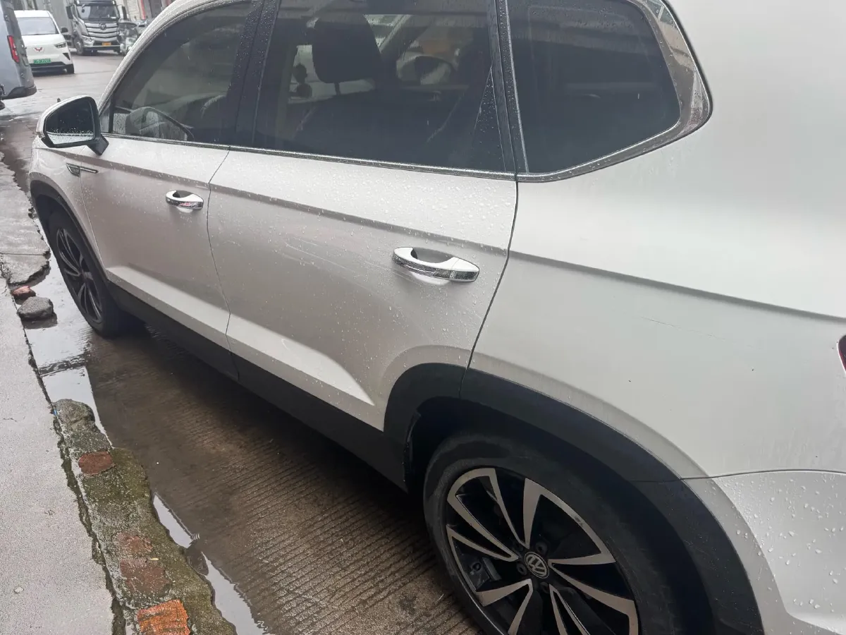 2019 MINI MINI 1.5T 102HP L3 7DCT,autocango,china used car exporter,china ev exporter,chinese used car exporter,chinese used ev exporter