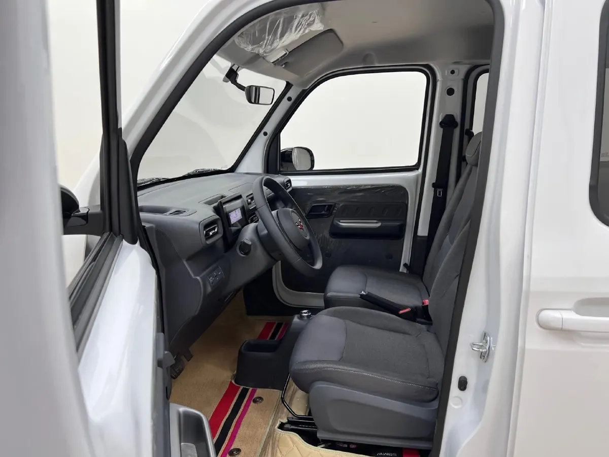 2025 WuLing ZhiGuang BEV 17.7KWH,autocango,china used car exporter,china ev exporter,chinese used car exporter,chinese used ev exporter