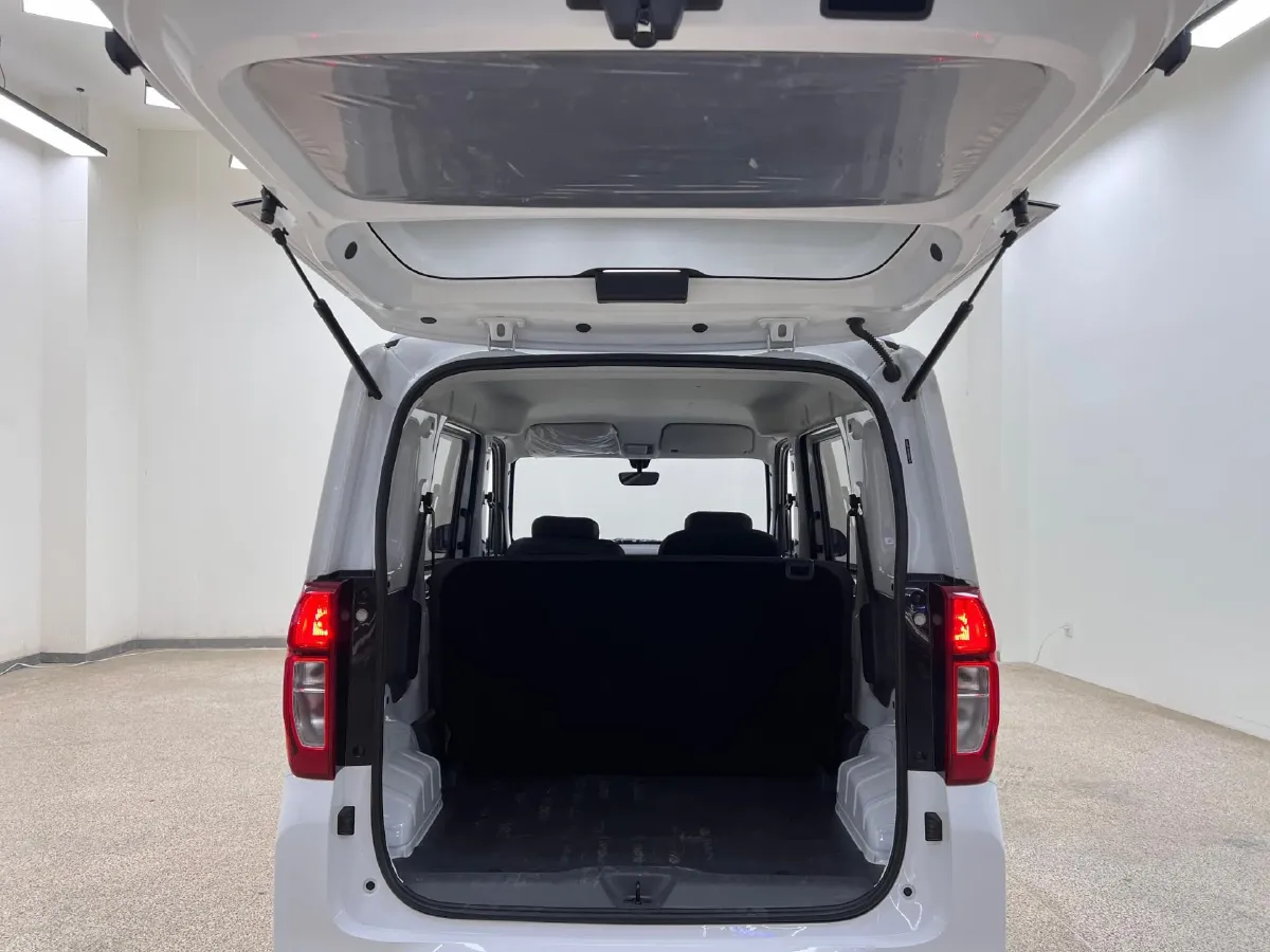 2025 WuLing ZhiGuang BEV 17.7KWH,autocango,china used car exporter,china ev exporter,chinese used car exporter,chinese used ev exporter