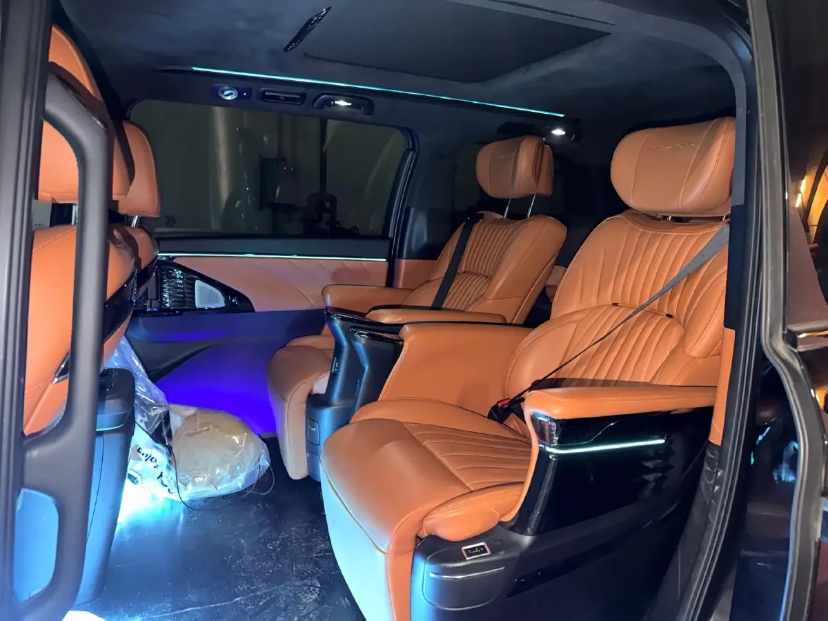 2024 GAC Trumpchi M8 2.0T 190HP L4 E-CVT Hybrid,autocango,china used car exporter,china ev exporter,chinese used car exporter,chinese used ev exporter