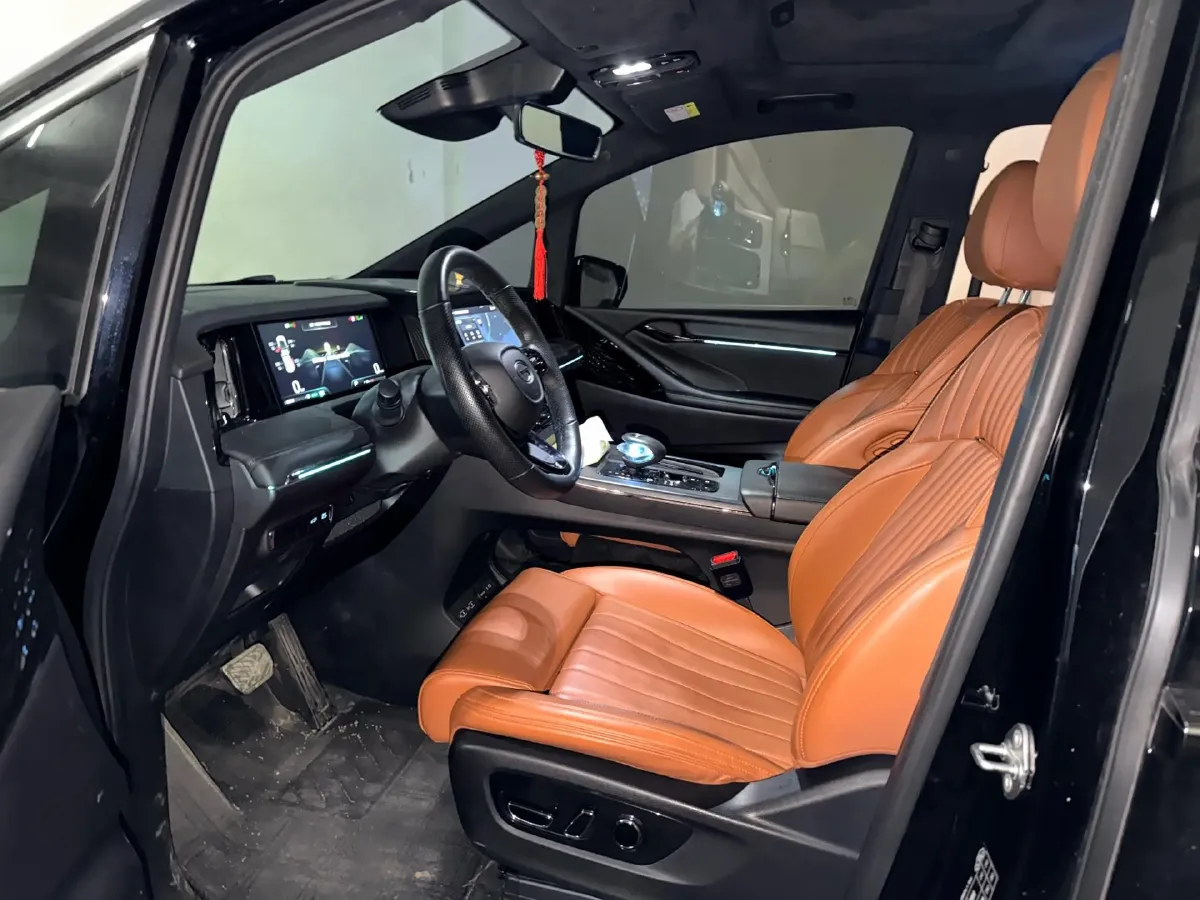 2024 GAC Trumpchi M8 2.0T 190HP L4 E-CVT Hybrid,autocango,china used car exporter,china ev exporter,chinese used car exporter,chinese used ev exporter