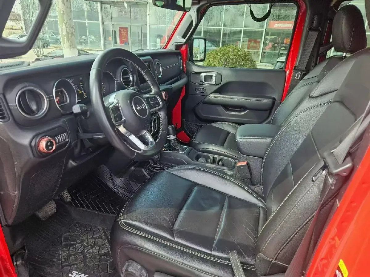 2021 Jeep Wrangler 2.0T 266HP L4 8AT,autocango,china used car exporter,china ev exporter,chinese used car exporter,chinese used ev exporter