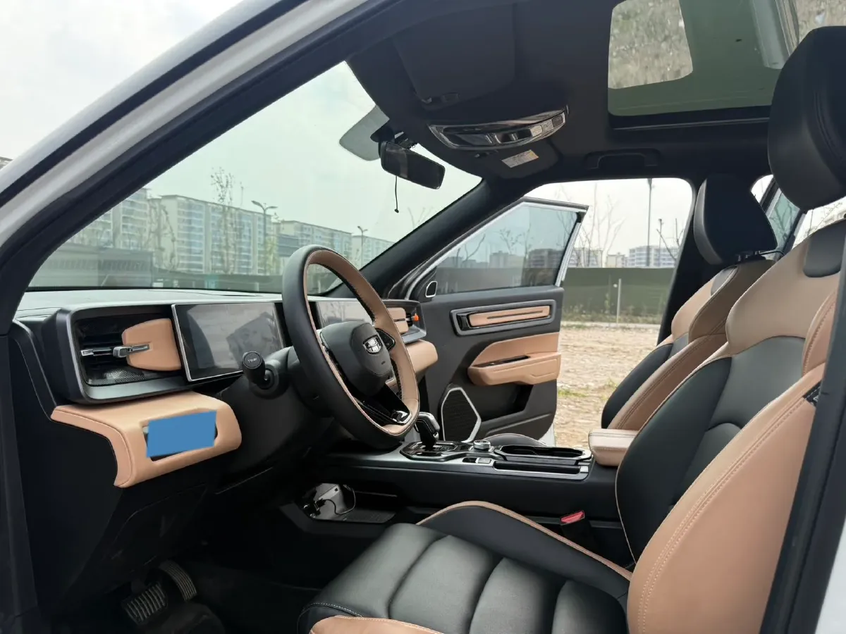 2023 Geely ICON 1.5T 181HP L4 7DCT,autocango,china used car exporter,china ev exporter,chinese used car exporter,chinese used ev exporter