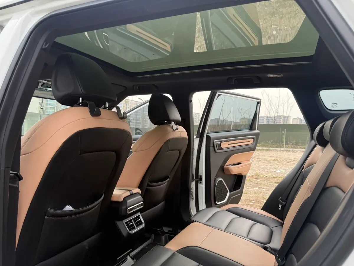 2023 Geely ICON 1.5T 181HP L4 7DCT,autocango,china used car exporter,china ev exporter,chinese used car exporter,chinese used ev exporter