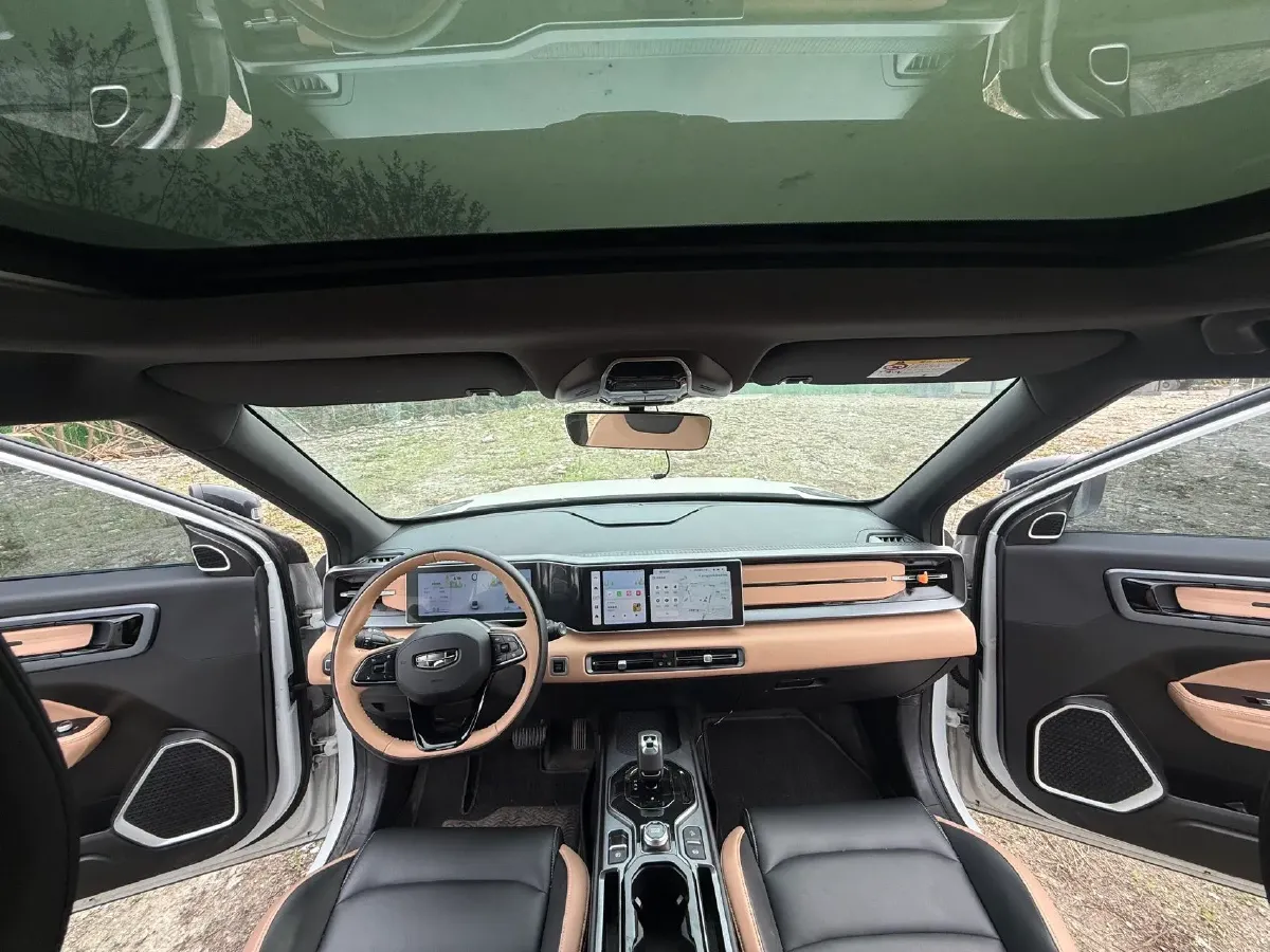 2023 Geely ICON 1.5T 181HP L4 7DCT,autocango,china used car exporter,china ev exporter,chinese used car exporter,chinese used ev exporter