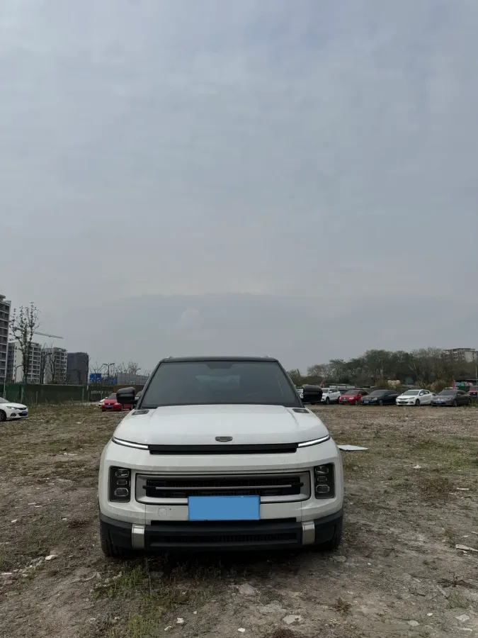 2023 Geely ICON 1.5T 181HP L4 7DCT,autocango,china used car exporter,china ev exporter,chinese used car exporter,chinese used ev exporter