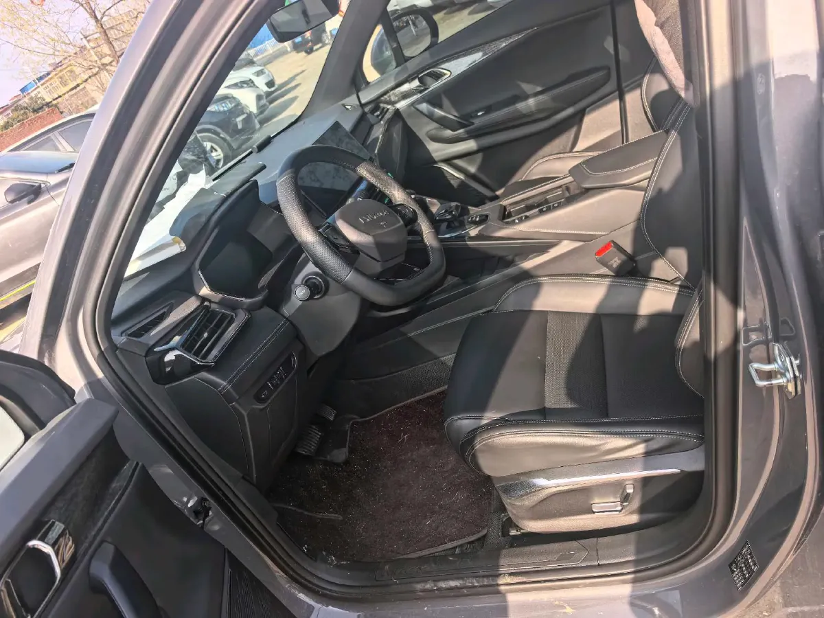 2023 LYNK&CO 06 1.5T 181HP L4 7DCT,autocango,china used car exporter,china ev exporter,chinese used car exporter,chinese used ev exporter