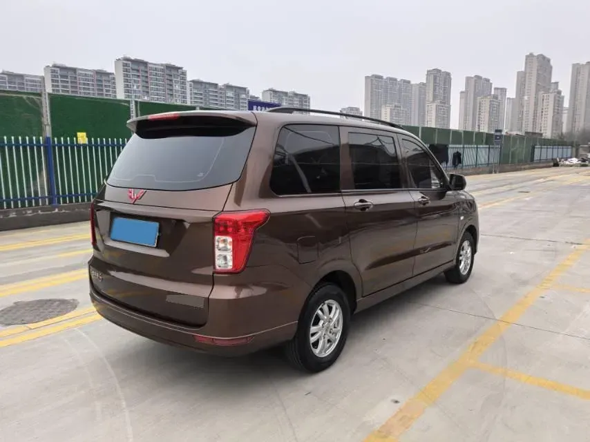 2021 WuLing RongGuang New Truck 1.5L 99HP L4 5MT,autocango,china used car exporter,china ev exporter,chinese used car exporter,chinese used ev exporter