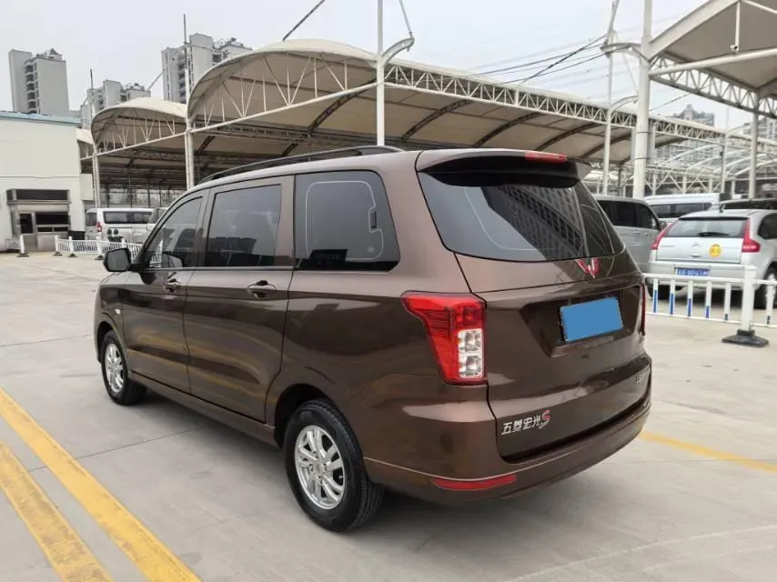 2021 WuLing RongGuang New Truck 1.5L 99HP L4 5MT,autocango,china used car exporter,china ev exporter,chinese used car exporter,chinese used ev exporter