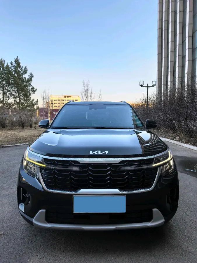2023 Kia Seltos 1.5L 115HP L4 CVT,autocango,china used car exporter,china ev exporter,chinese used car exporter,chinese used ev exporter