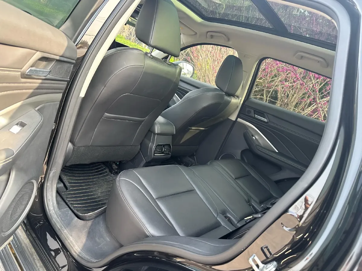 2019 WEY VV6 2.0T 224HP L4 7DCT,autocango,china used car exporter,china ev exporter,chinese used car exporter,chinese used ev exporter