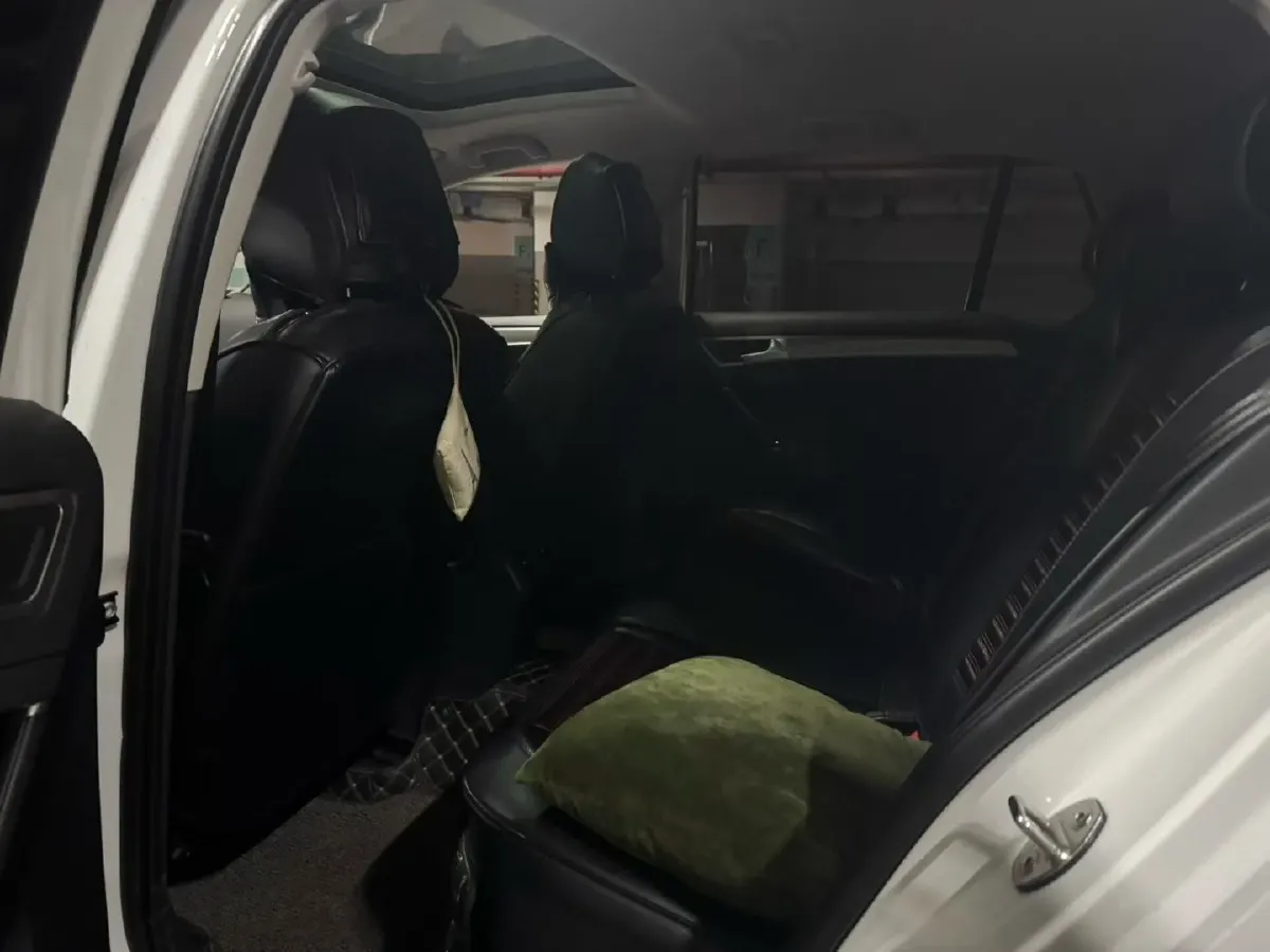 2018 Volkswagen Golf 1.6L 110HP L4 6AT,autocango,china used car exporter,china ev exporter,chinese used car exporter,chinese used ev exporter